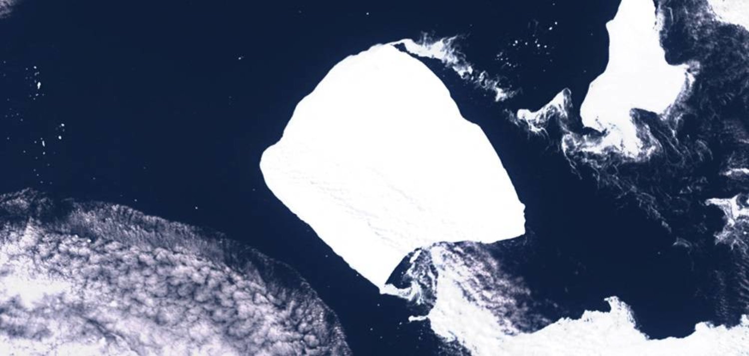 Environmental Alarm World’s Largest Iceberg Breaks Free, Drifting Toward the Southern Ocean
